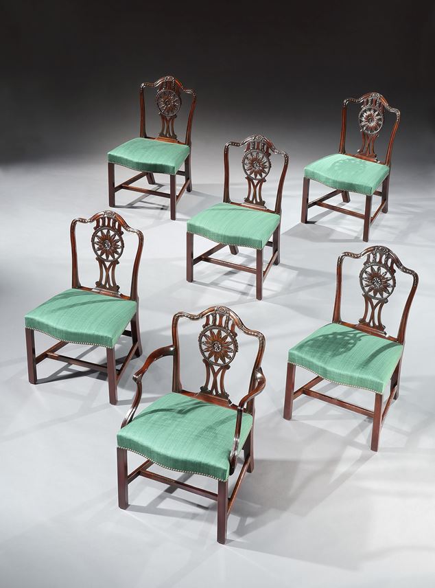 A SET OF FOURTEEN GEORGE III MAHOGANY DINING CHAIRS | MasterArt